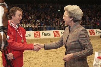 Kasper modtog Hestens Værns Mønstringsmedalje.