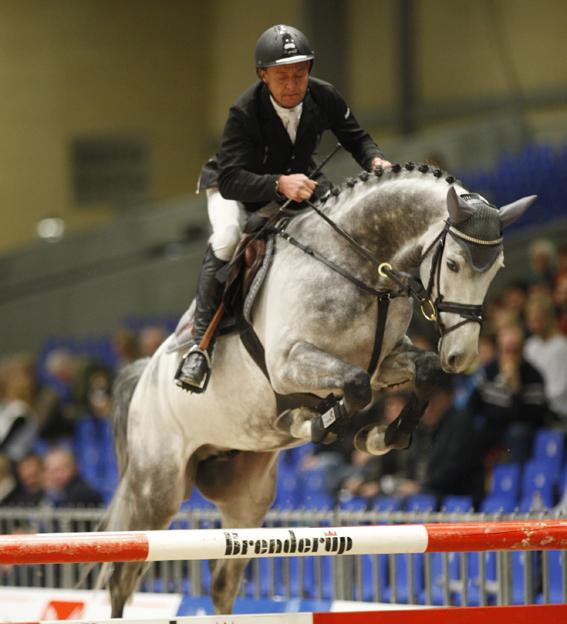 Quinton showed extremely well and had a really nice characteristic by Bo Kristoffersen. Obtaining 8,7 points in total in a 120-cm class. Judged on performance on the obstacles, the style of both rider and horse as a whole.